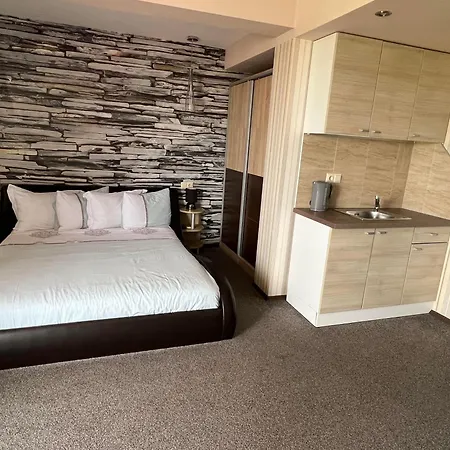 Lazur Kiten (Burgas)