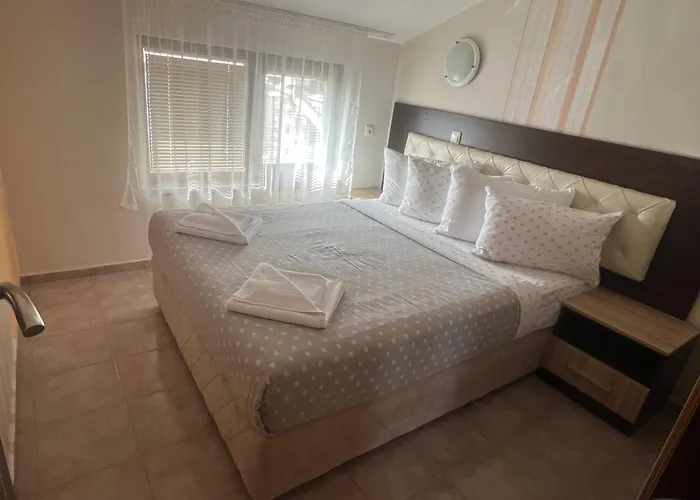 Ξενοδοχείο Lazur