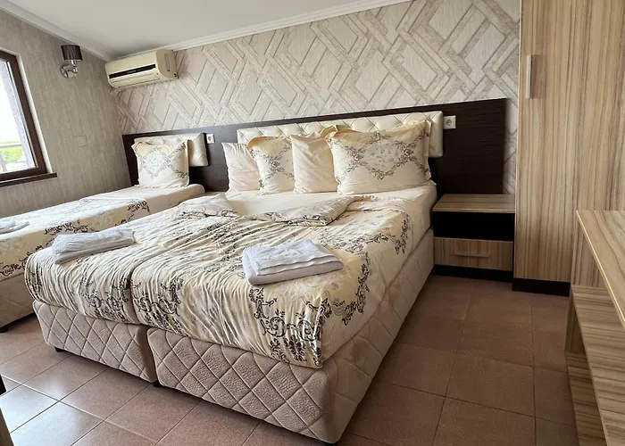 Lazur Ξενοδοχείο 2*