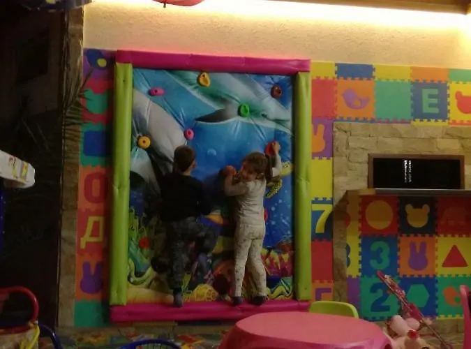 Ξενοδοχείο Lazur